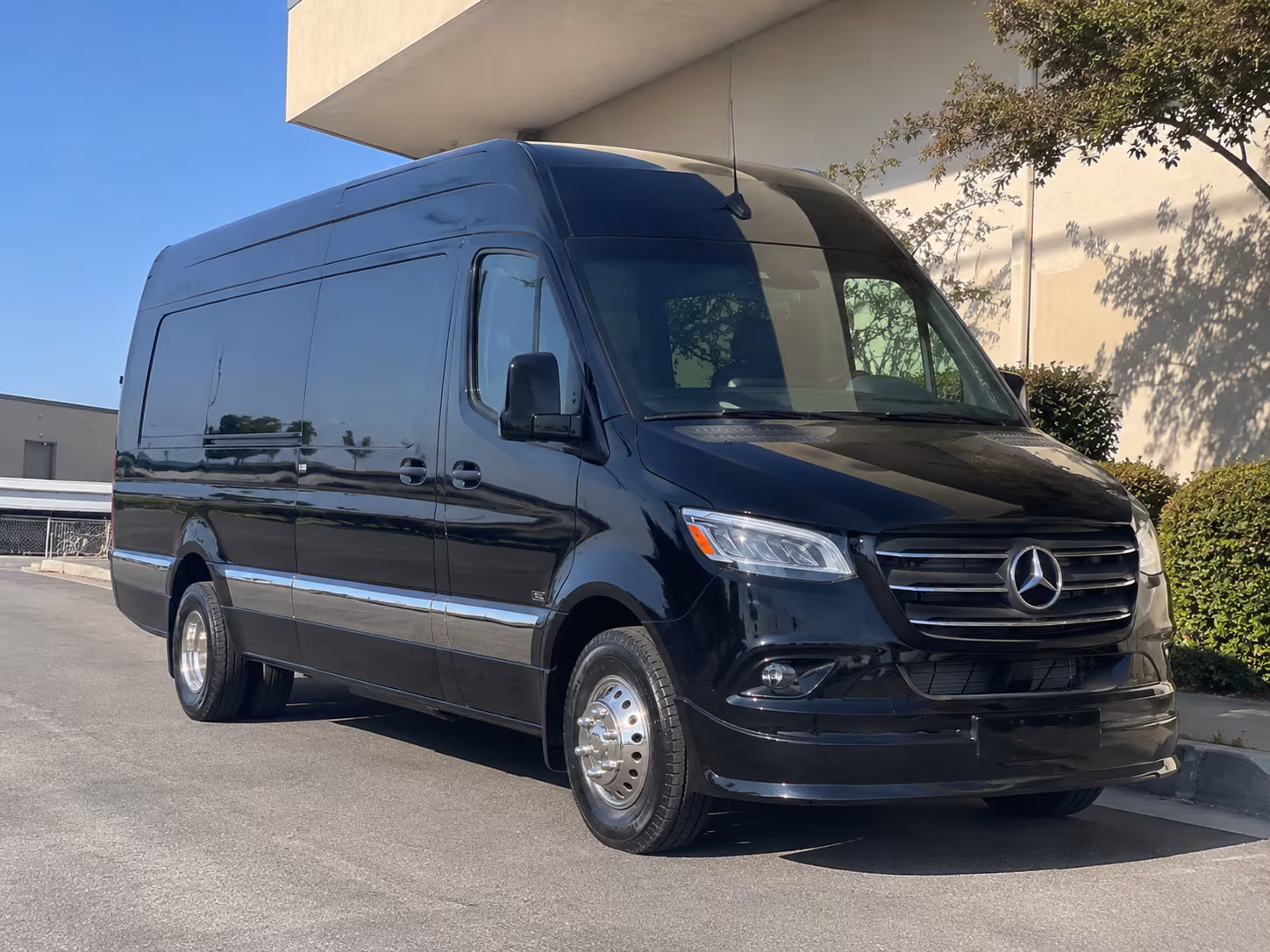 bus rental options for missoula trips