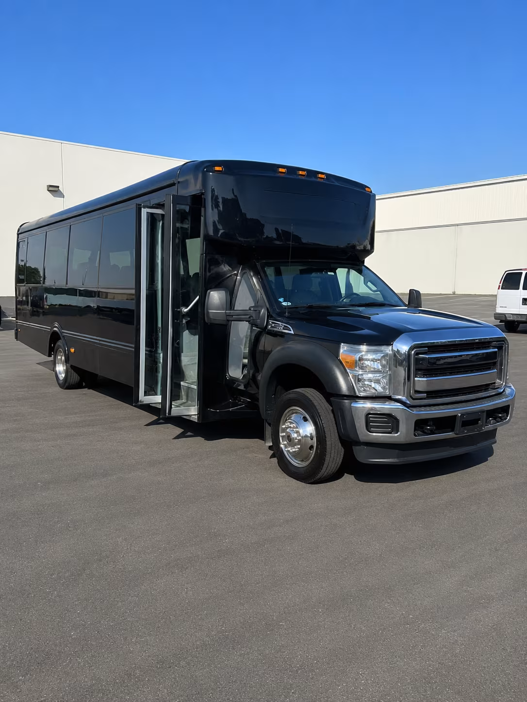 transportation buses for groups traveling to concerts from surrounding montana towns